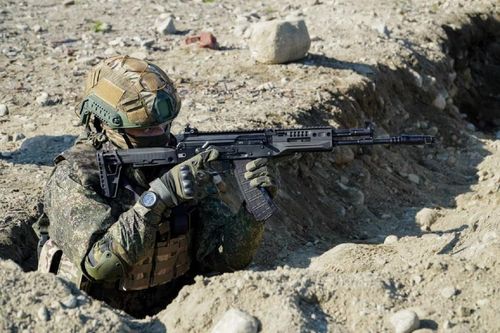 Súng trường tấn công AK-15 sẽ được hiện đại hóa dựa trên kinh nghiệm chiến sự