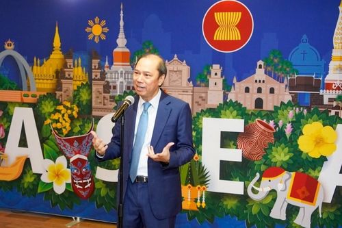 Việt Nam tiếp nhận vai trò Chủ tịch luân phiên Ủy ban ASEAN tại Washington