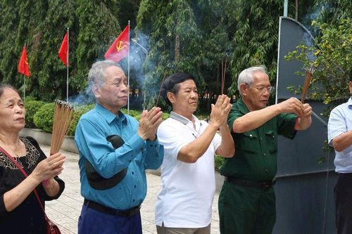Trở lại Tàu Ô và Tà Thiết