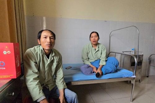 Hai công nhân môi trường bị nhóm phụ nữ hành hung giữa phố