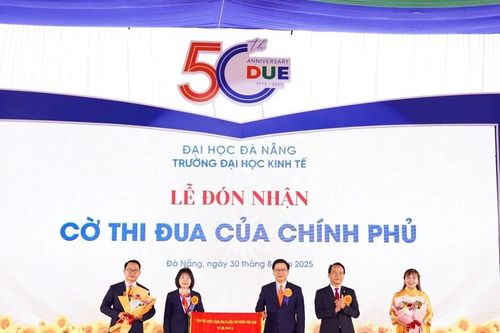 Trường Đại học Kinh tế kỷ niệm 50 năm xây dựng và phát triển