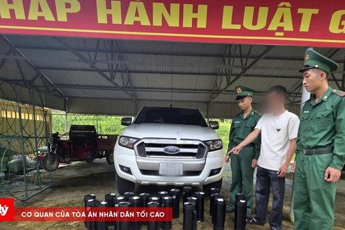 Phát hiện ô tô vận chuyển 256 bình kim loại không rõ nguồn gốc