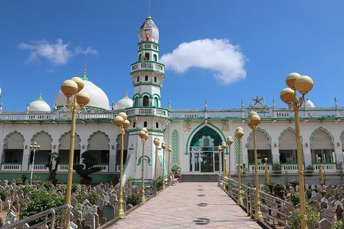 Khám phá thánh đường Hồi giáo bên dòng sông Hậu