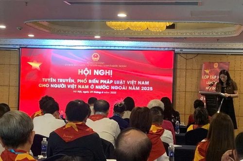 Hội nghị tuyên truyền, phổ biến pháp luật cho người Việt Nam ở nước ngoài