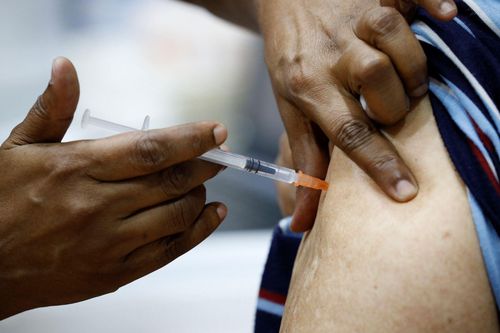 Vaccine phòng bệnh zona thần kinh có thể giảm nguy cơ đau tim và đột quỵ
