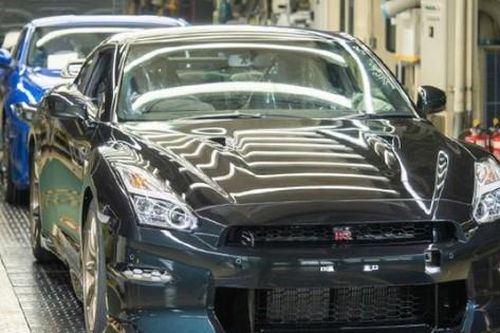 Xe hiệu xuất cao Nissan GT-R cuối cùng xuất xưởng có gì đặc biệt?