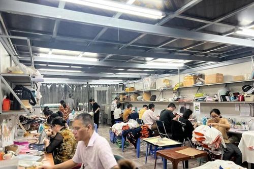 Từ mảnh vải vụn đến hành trình hồi sinh nghị lực sống