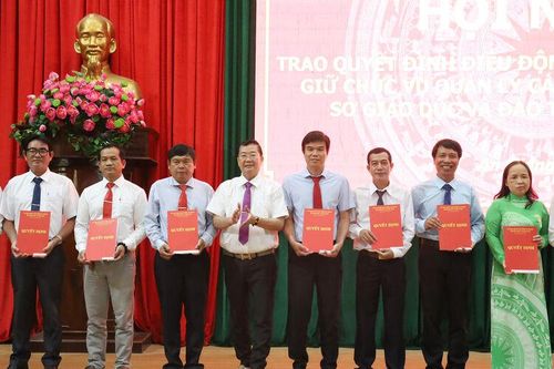 Sở Giáo dục và Đào tạo tỉnh An Giang bổ nhiệm 401 viên chức quản lý các đơn vị trực thuộc