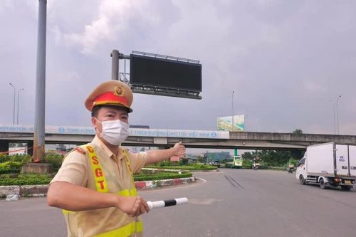 Cảnh sát giao thông Đồng Nai gợi ý 4 lộ trình tránh ùn tắc trên quốc lộ 51
