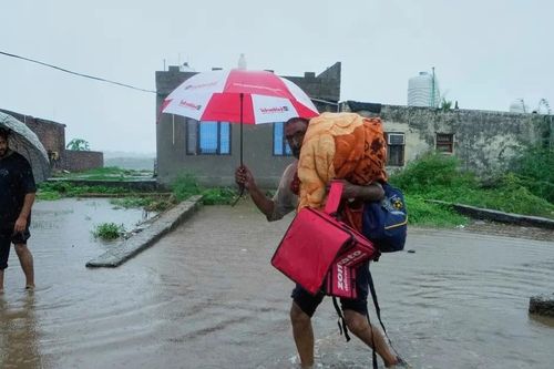 Mưa lớn gây lụt khắp các bang của Ấn Độ