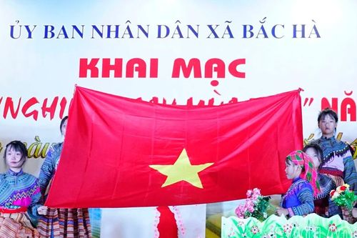 Xã Bắc Hà: Khai mạc Festival 'Nghiêng say mùa Thu' năm 2025