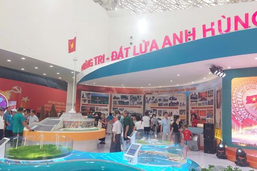 Hơn 20 nghìn lượt khách tham quan không gian triển lãm tỉnh Quảng Trị