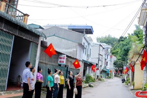 Thắp sáng những tuyến đường