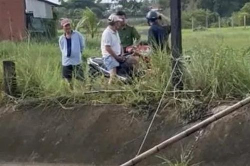 Tây Ninh: Nhảy xuống kênh sau cãi vã, 1 người tử vong, 1 người mất tích