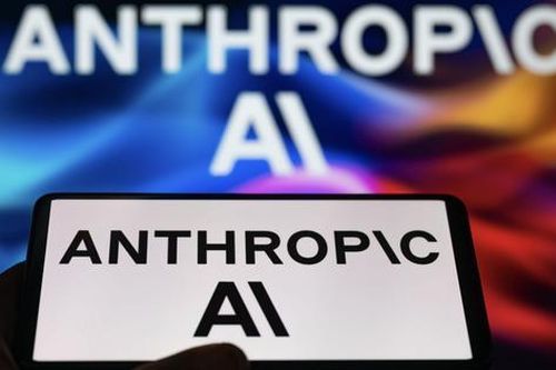 Anthropic bắt đầu huấn luyện mô hình AI từ các cuộc trò chuyện