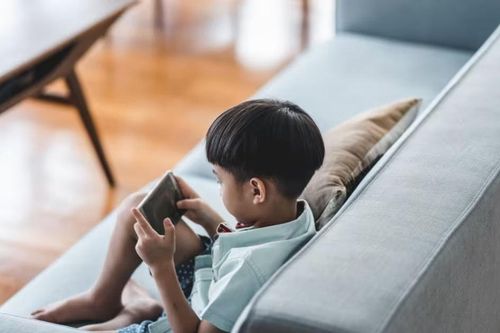 Singapore hướng tới cân bằng giữa an toàn số và trao quyền công nghệ cho trẻ em