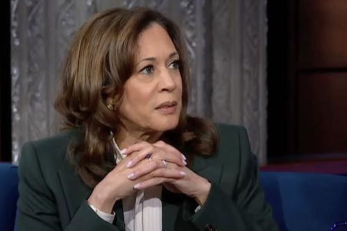 Tổng thống Trump chấm dứt đặc quyền an ninh đối với bà Harris
