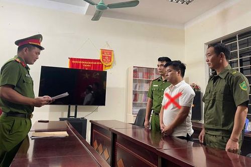 Khởi tố, bắt tạm giam một nhân viên ngân hàng về tội lừa đảo chiếm đoạt tài sản