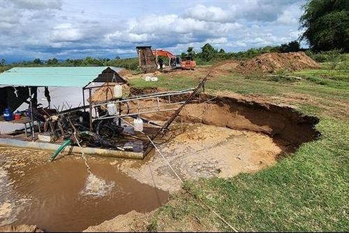 Đề nghị UBND tỉnh Gia Lai vào cuộc vụ mỏ cát bất chấp quy định để hoạt động