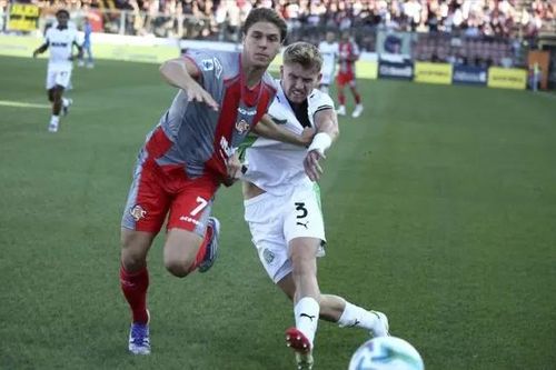 Tân binh Cremonese gây ấn tượng tại Serie A