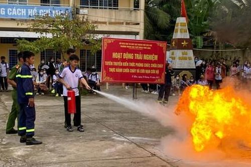 Công an TPHCM khuyến cáo người dân về phòng, chống cháy nổ dịp lễ 2-9