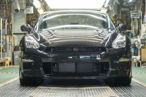 Huyền thoại xe hiệu suất cao Nissan GT-R R35 bị khai tử