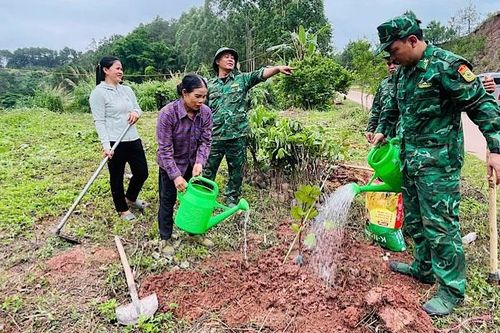 Bộ đội Biên phòng Lạng Sơn phát huy sức mạnh đại đoàn kết, góp phần mang lại bình yên nơi vùng biên