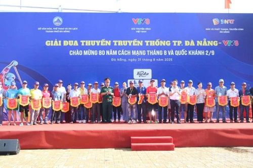 Hơn 500 vận động viên dự Giải đua thuyền truyền thống thành phố Đà Nẵng 2025