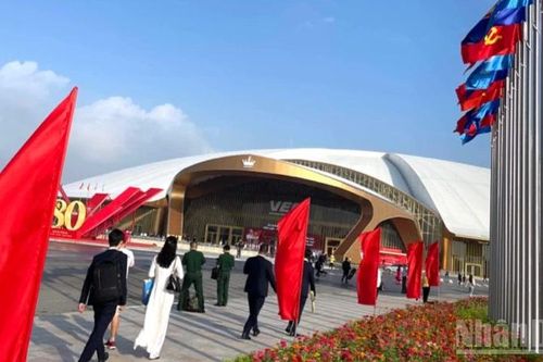Hơn 1,18 triệu lượt khách tham quan Triển lãm '80 năm hành trình Độc lập-Tự do-Hạnh phúc'