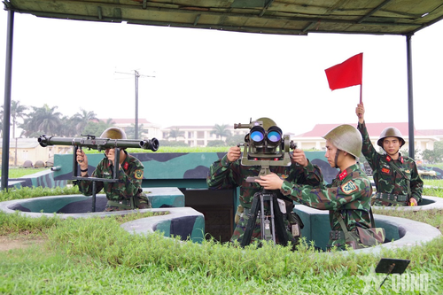 Khí thế thi đua huấn luyện giỏi ở Lữ đoàn Phòng không 214