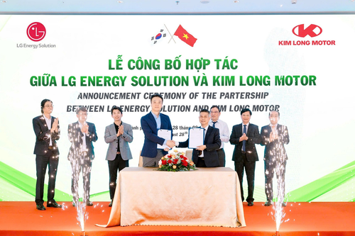 Doanh nghiệp Việt Nam hợp tác với Tập đoàn LG Energy Solution xây dựng nhà máy sản xuất pin xe ô tô