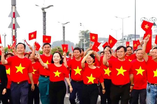 Chung nhịp đập 'Tự hào Việt Nam'