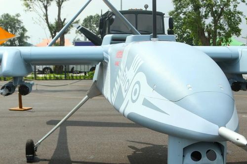 UAV đa năng tầm xa của Việt Nam mang được tên lửa, bom thông minh