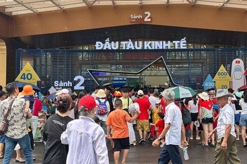 Triển lãm thành tựu đất nước lập kỷ lục sau ba ngày mở cửa