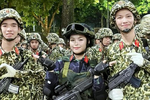 Bóng hồng gen Z tài sắc của Khối nữ chiến sĩ Biệt động