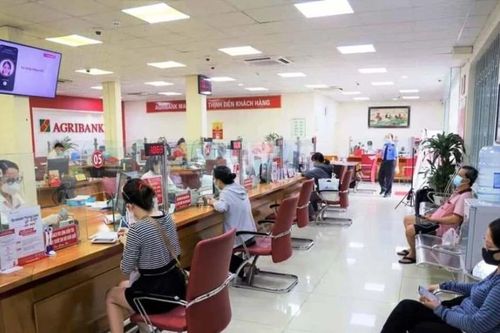 Ngân hàng nhà nước Khu vực 2 chi hàng tỷ đồng quà Tết Độc lập