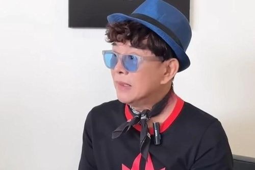 Bí mật về 'hoàng tử tình ca' Lê Tuấn sau 20 năm biến mất khỏi showbiz Việt