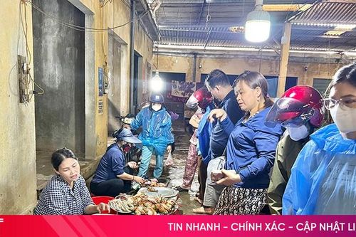 Thời tiết bất thuận, nguồn cung hải sản giảm, giá tăng cao