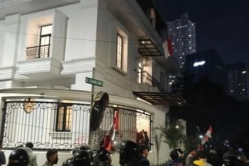 Diễn biến mới cuộc biểu tình làm 'rúng động' Indonesia