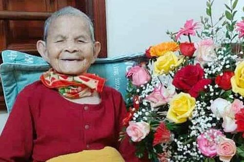 Cụ bà 106 tuổi vẹn nguyên ký ức 3 lần được gặp Bác Hồ