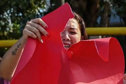 Ly hôn ở châu Á: Phụ nữ vật lộn với rào cản văn hóa và pháp lý