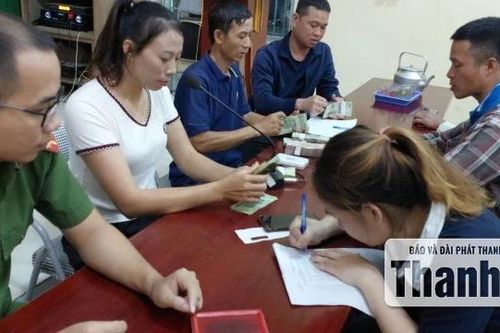 Xã biên giới Trung Lý trao quà Tết Độc lập cho bà con Nhân dân