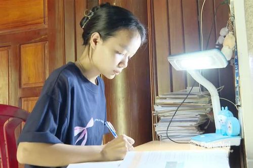 Tín dụng học sinh, sinh viên - Bệ đỡ ước mơ nơi vùng biên