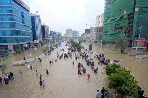 Pakistan sơ tán hơn 480.000 người dân bị mắc kẹt do lũ lụt