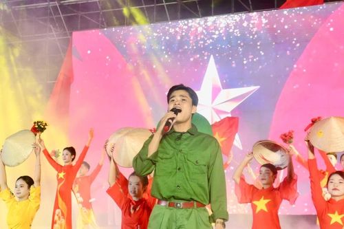 Sa Pa bừng sáng trong đêm nghệ thuật 'Tự hào Việt Nam – 80 năm rạng rỡ non sông'