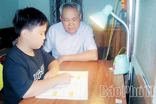 Ngọn lửa hiếu học từ những mái nhà cách mạng