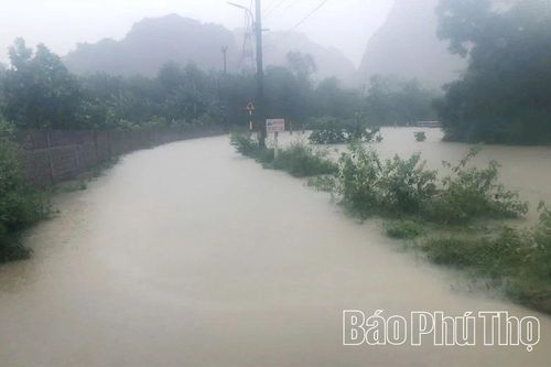 Chủ động ứng phó khi mực nước sông Bôi lên trên mức báo động 2