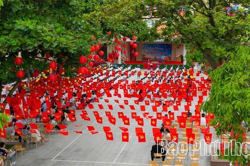Trường học tổ chức hoạt động ý nghĩa chào mừng ngày Quốc khánh 2/9