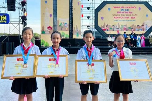 Thiếu nhi Quảng Trị 'vươn ra thế giới'