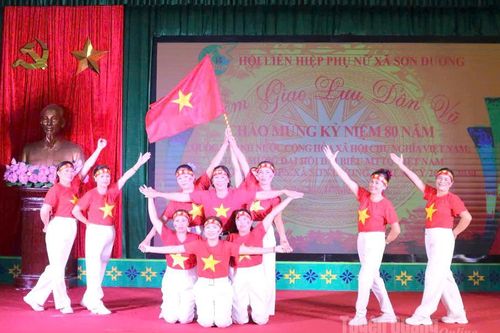 Xã Sơn Dương tổ chức đêm giao lưu dân vũ